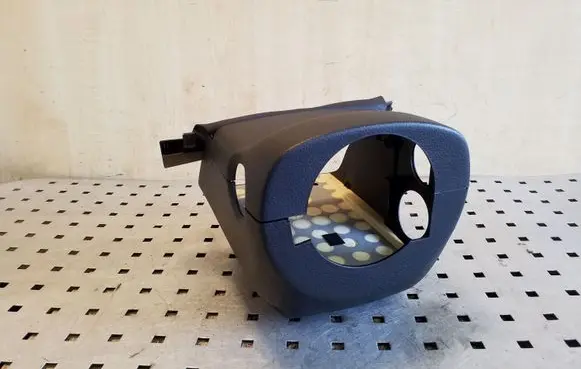 Steering wheel column trim