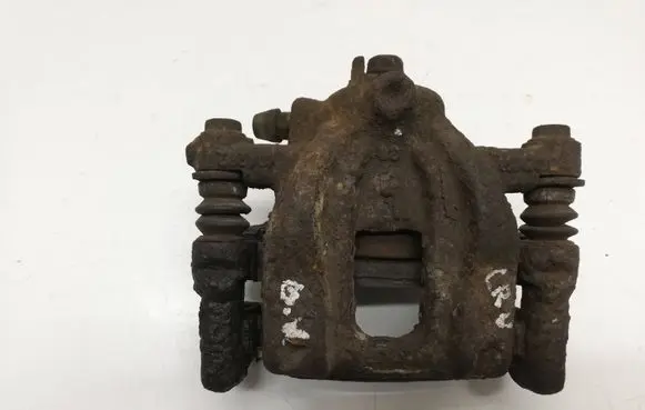 Honda CR-V Rear brake caliper