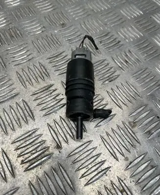 BMW X1 E84 Windscreen/windshield washer pump 7302589 13264011 3437380