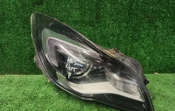 Opel Insignia A Headlight/headlamp 39031210
