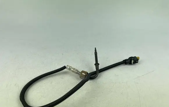 Mercedes-Benz E W213 Exhaust gas temperature sensor A0225452126 HT0001