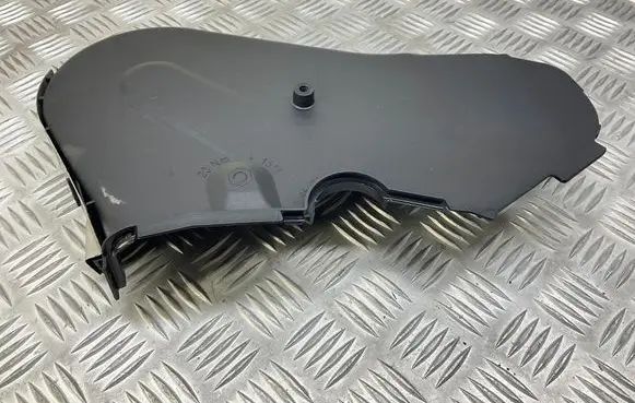 Volkswagen Golf Sportsvan Timing belt guard (cover) 04L109107E