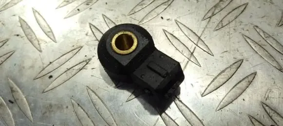 Audi A4 S4 B5 8D Detonation knock sensor 030905377a 0261231045