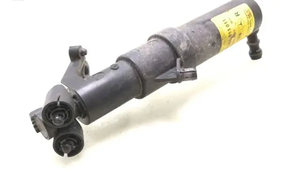 Mercedes-Benz C W203 Headlight washer spray nozzle 0308011011 A2038600647