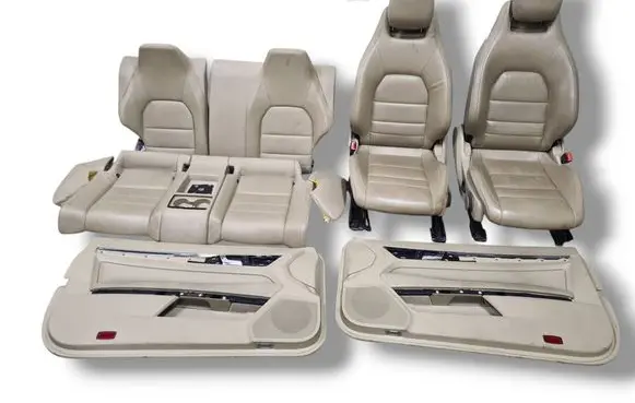 Mercedes-Benz E A207 Interior set