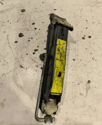Audi A3 S3 8P Lift Jack 8a0011031