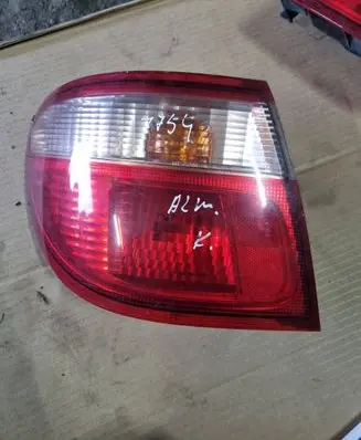Nissan Almera N16 Rear/tail lights