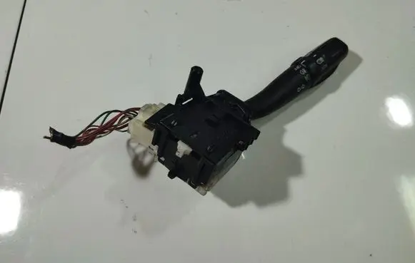 Toyota Avensis T250 Wiper control stalk 