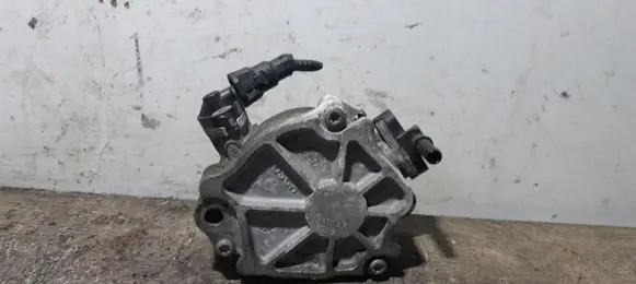 Peugeot 5008 Vacuum pump 9684786780