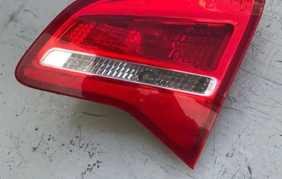 Opel Meriva B Tailgate rear/tail lights 13260841