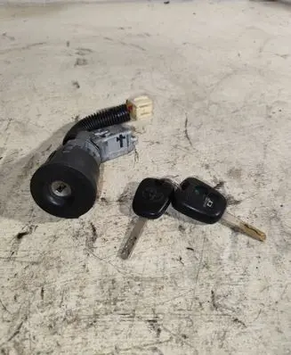 Toyota Aygo AB10 Ignition lock 73678312 N0502198