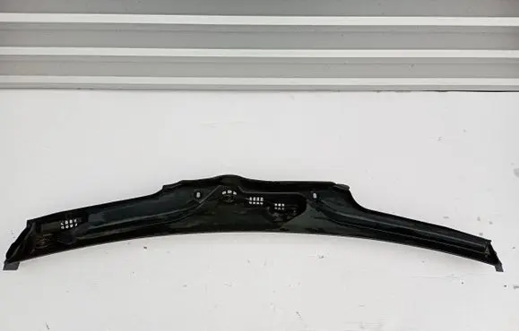 Mercedes-Benz E W213 Wiper trim A2138313400 A2138308703
