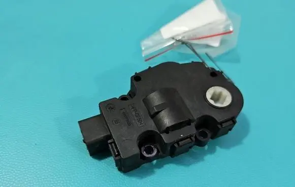Mercedes-Benz Vito Viano W447 A/C air flow flap actuator/motor 410475520 IMPRK1604986