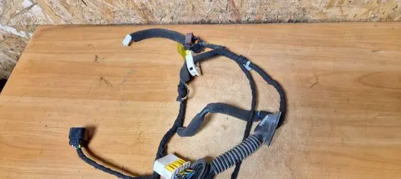 Opel Antara Rear door wiring loom 20980140 850136 13901390