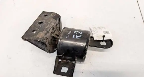 Chevrolet Aveo Engine mount bracket