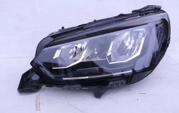 Peugeot 2008 II Headlight/headlamp 9833036380 73312209 73312209058C