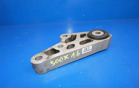 Fiat 500X Engine mount bracket 00519996350 0A236 90438