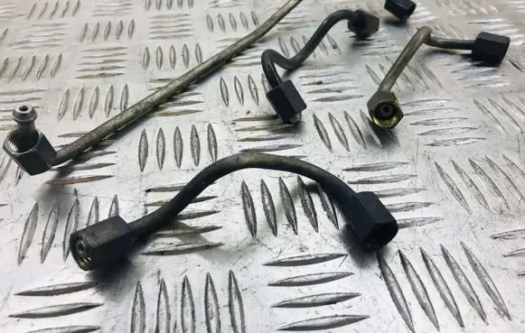 Hyundai Getz Fuel injector supply line/pipe 