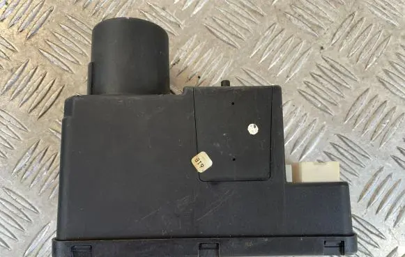 Audi A6 S6 C4 4A Door central lock control unit/module 4A0862257J