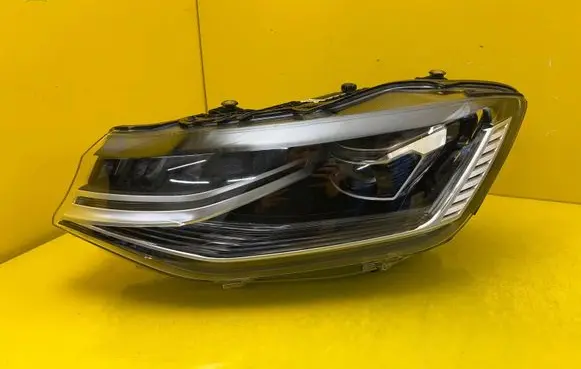 Volkswagen Caddy Headlight/headlamp 2K8941035
