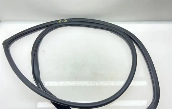 Toyota Corolla E120 E130 Rear door rubber seal (on body) 