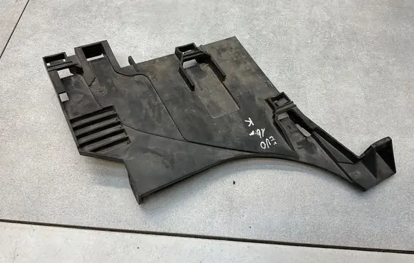 Land Rover Range Rover Evoque L538 Headlight/headlamp mounting bracket 00122221