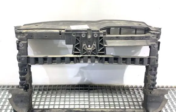 Volkswagen Golf VI Front bodywork piece