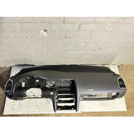Audi Q7 4L Dashboard