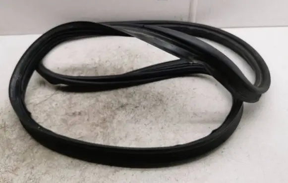 Volvo V40 Loading door rubber seal (on body) 31278549