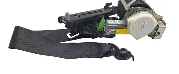 Mercedes-Benz C W204 Front seatbelt A2048609885