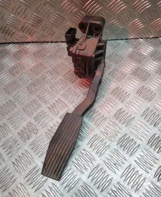 Opel Astra H Accelerator throttle pedal 9157999BL