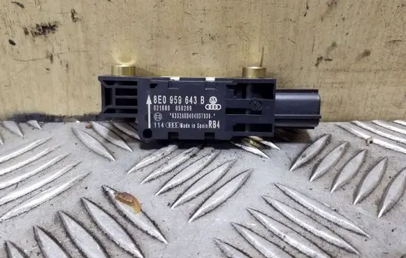 Seat Exeo (3R) Airbag deployment crash/impact sensor 8E0959643B