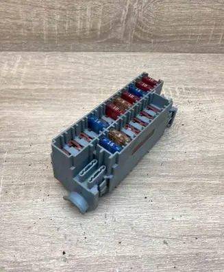 Volvo S60 Fuse module 8622520