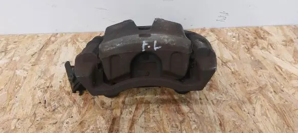 Hyundai Tucson TL Front brake caliper