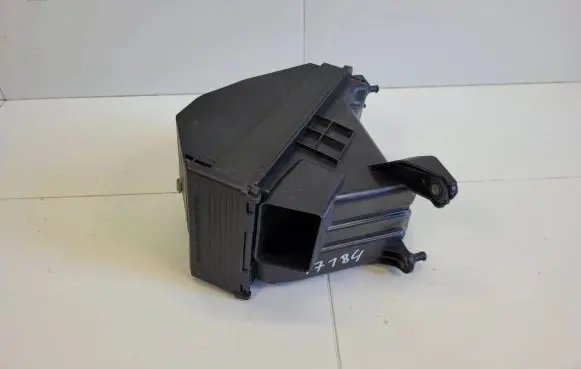 Hyundai Tucson TL Air filter box 28112-D3100