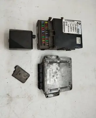 Engine ECU kit and lock set