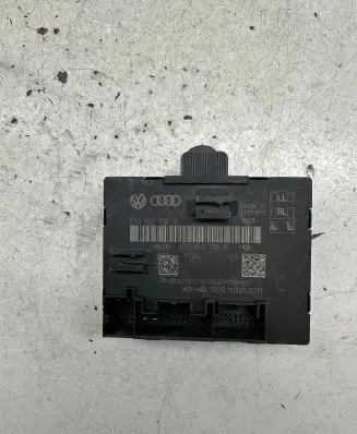 Audi A4 S4 B8 8K Door control unit/module 8T0959795N 8T0959795B