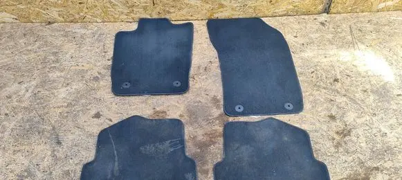 Audi A1 Car floor mat set 8X1863713A 8X1863691A 8X1863714A