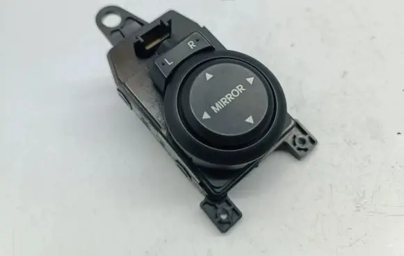 Hyundai i20 (PB PBT) Wing mirror switch 202008161