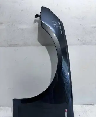 Audi A4 S4 B9 Fender 8W0
