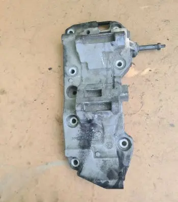 BMW 5 F10 F11 Generator/alternator bracket 1116850686305 11168506863