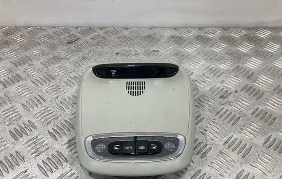 Volvo S90, V90 Front seat light 31443745