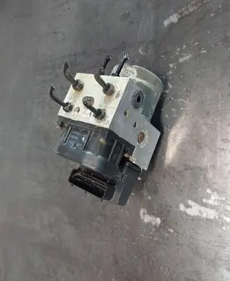Volkswagen PASSAT B5 ABS Pump 8E0614111AB 0265216559 0273004281