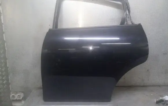 Seat Leon (1P) Rear door