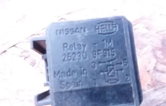 Nissan Almera N16 Other relay 25230