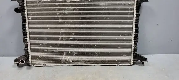 Audi A8 S8 D4 4H Coolant radiator