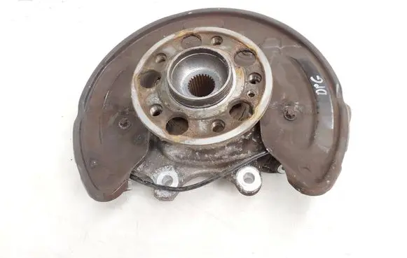 Mercedes-Benz C W205 Rear wheel hub spindle/knuckle 