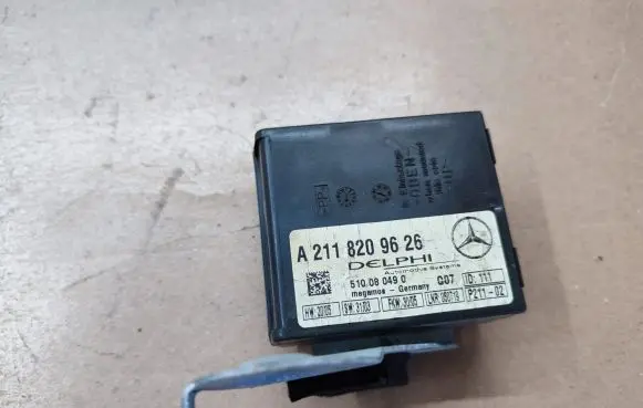 Mercedes-Benz CLS C219 Alarm control unit/module A2118209626