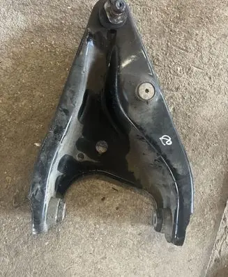 Dacia Logan I Front lower control arm/wishbone