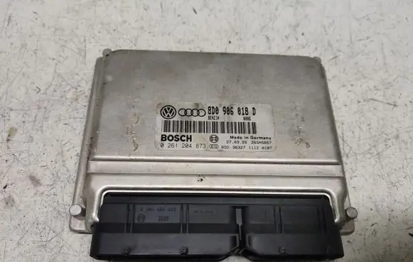 Audi A4 S4 B5 8D Engine control unit/module 8D0906018D 0261204873